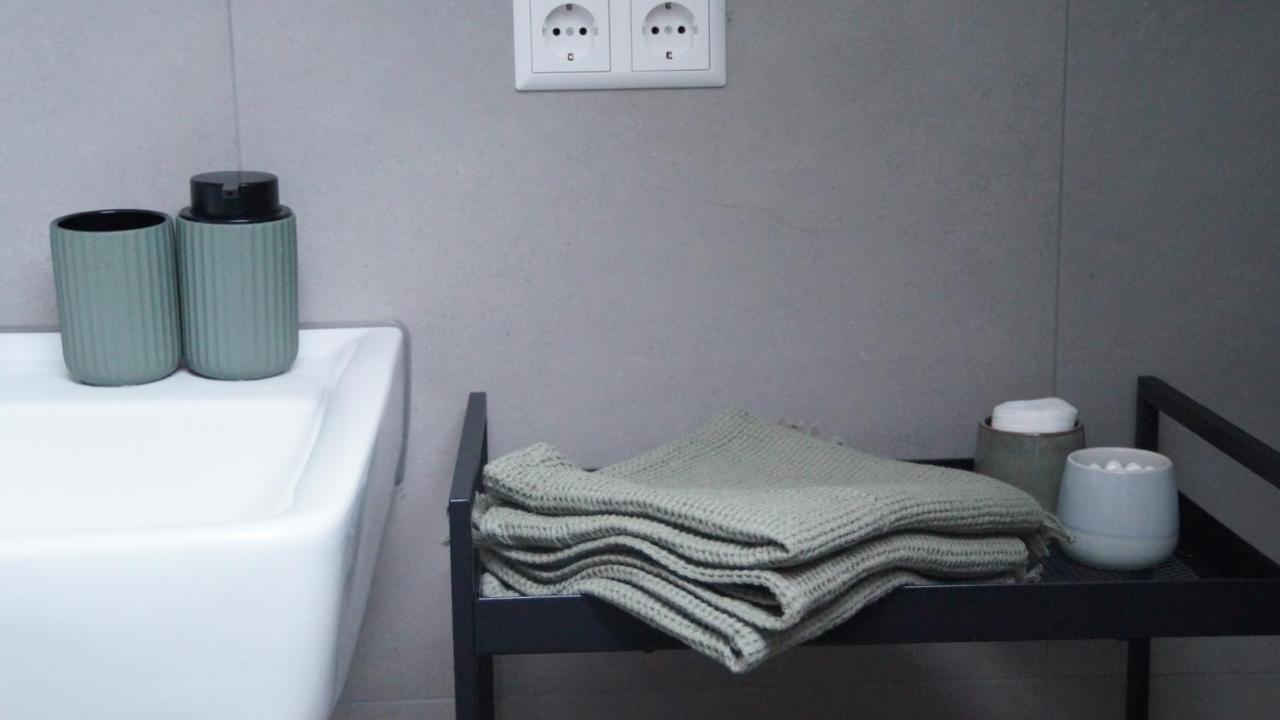 F&E - Gemuetliche & Zentrumsnahe Unterkunft Esslingen am Neckar Bagian luar foto